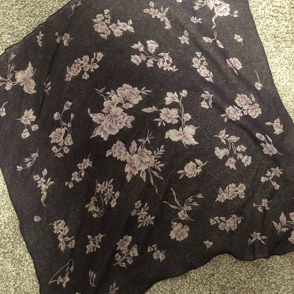 Modcloth Accessories - Modcloth Floral sheer neck scarf